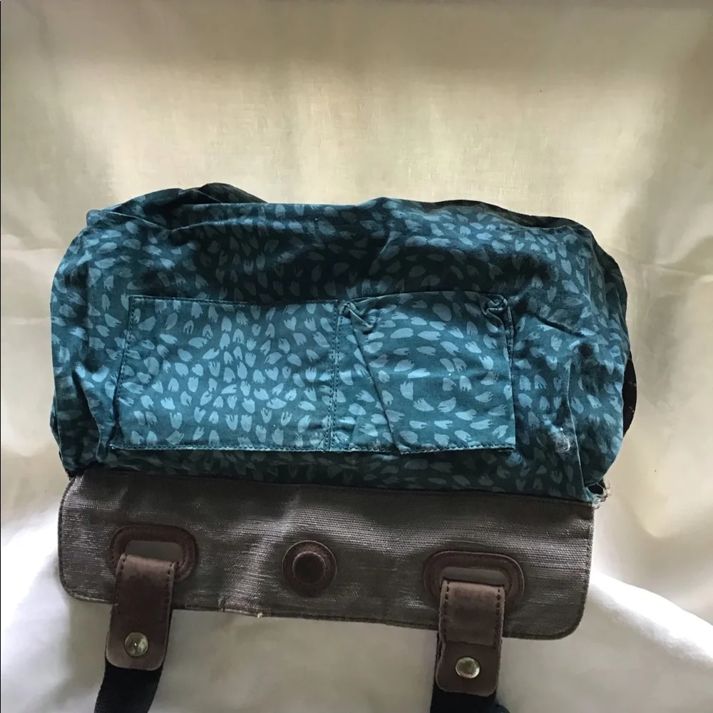 FOSSIL PURSE AND WALLET - Picture 9 of 15